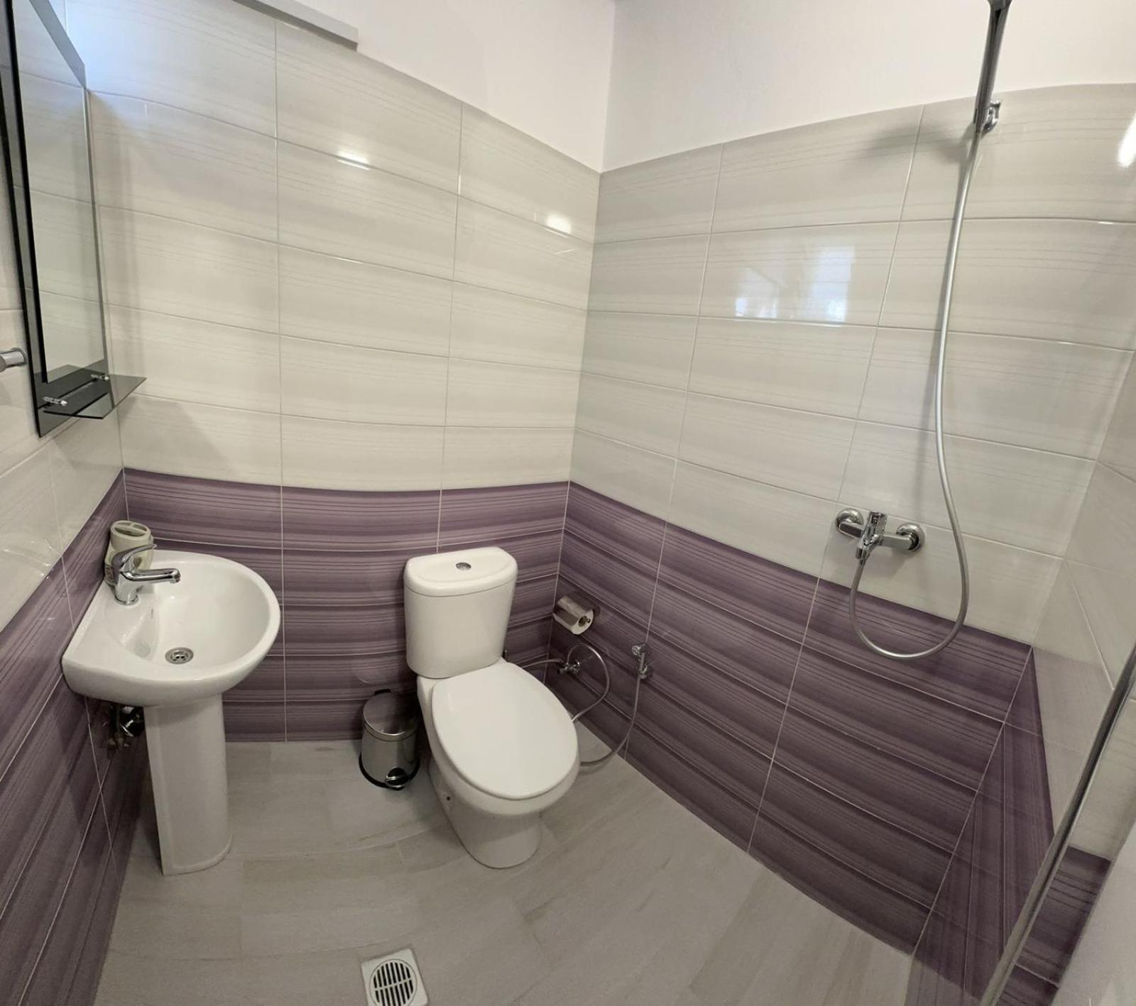 Xhibo Apartments Sarande Exterior photo