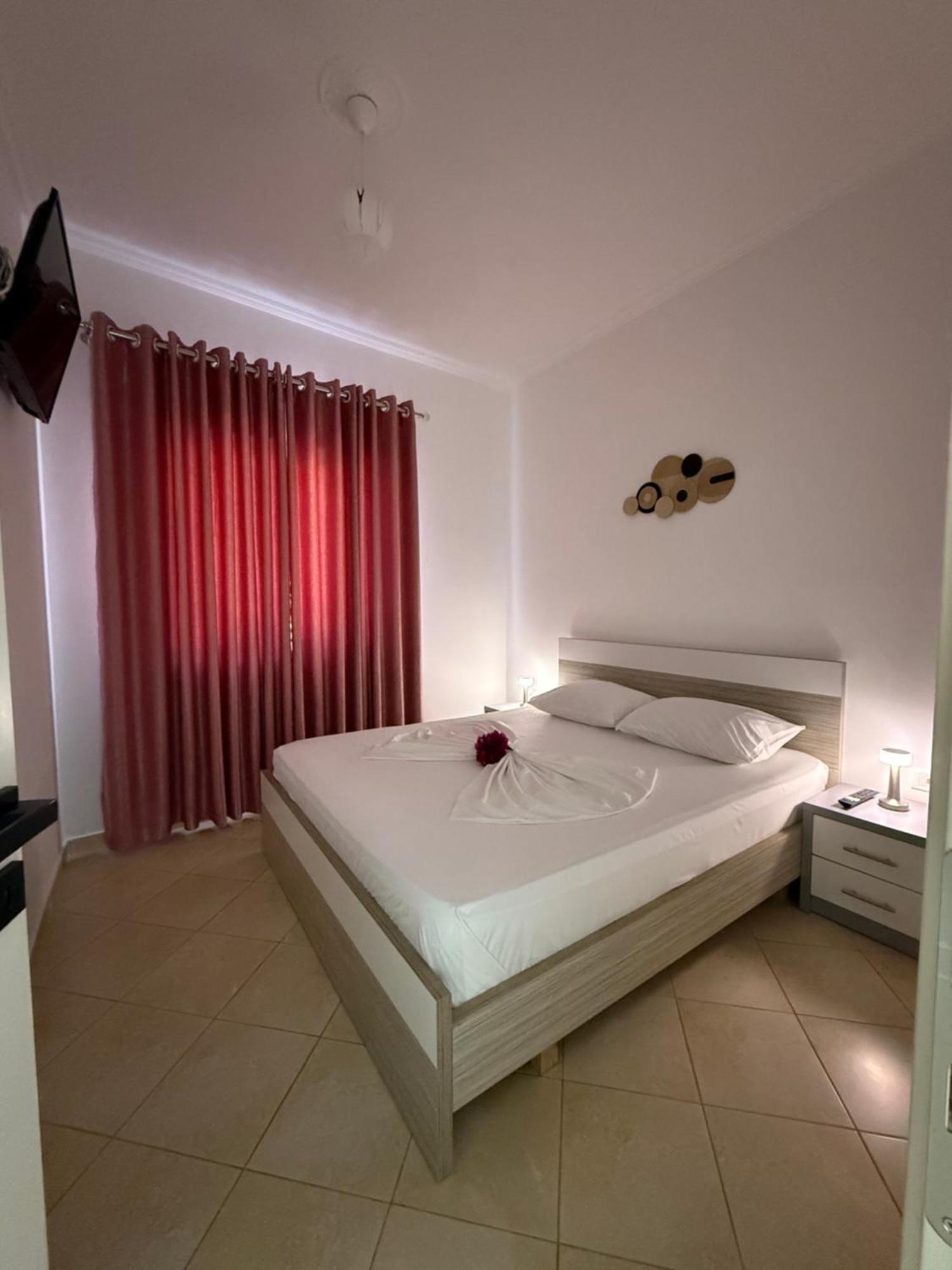 Xhibo Apartments Sarande Exterior photo